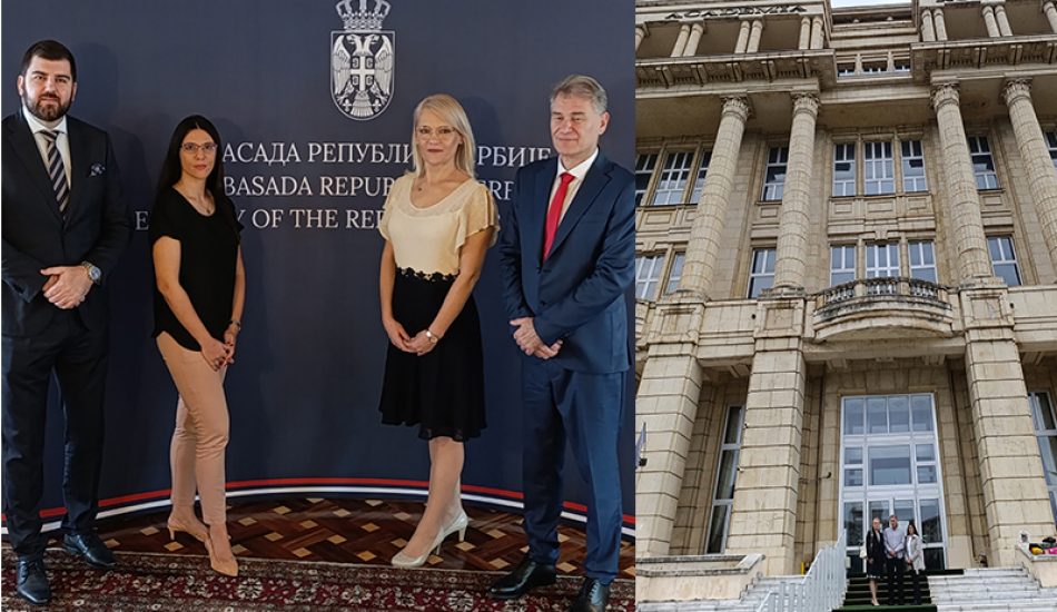 1-Ambasada i akademija